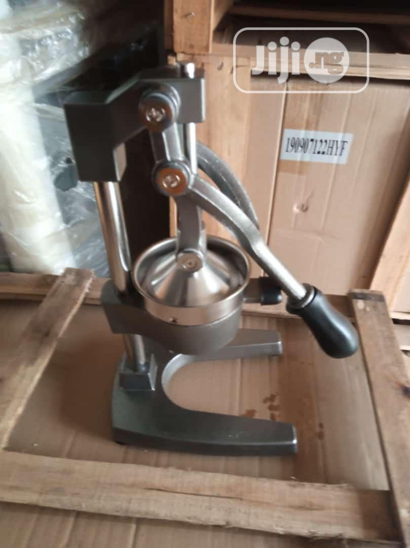Manual Orange Extractor