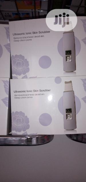 Ultrasonic Ionic Skin Scrubber