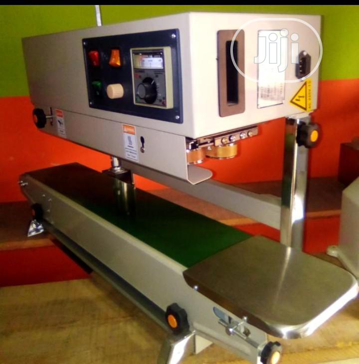 Continuous Sealing Machine