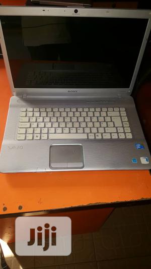Laptop Sony VAIO E15 SVE1513Q1E 4GB Intel Core 2 Duo HDD 250GB