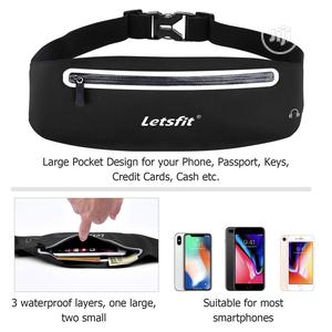 USA Letsfit Running Belt, Water Resistant Running Waist Pack