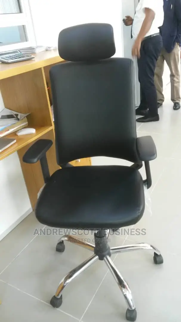Executive Office Swivel Headrest Chairs