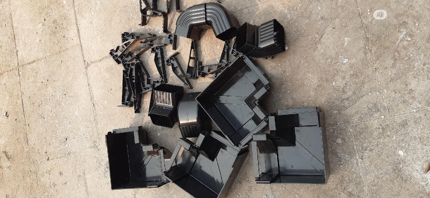 High Quality PVC Water Collector (Black Profile)
