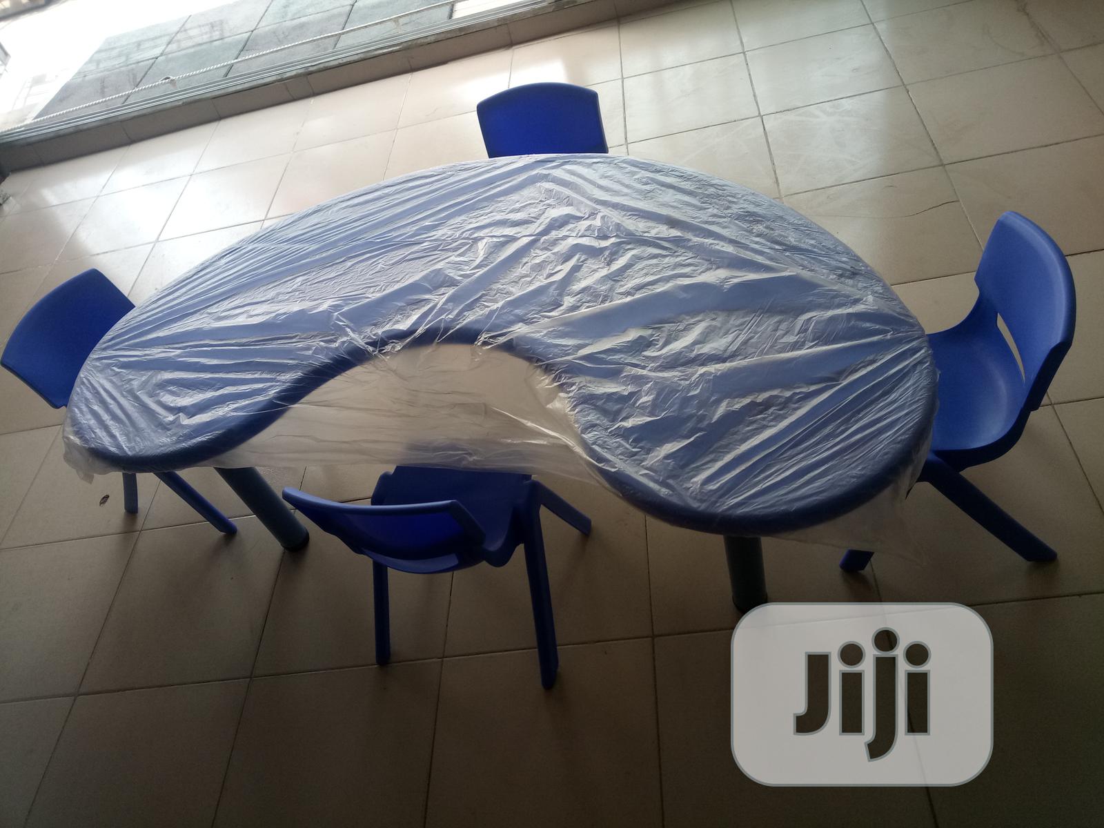 Class Room Table Now Available for Schools