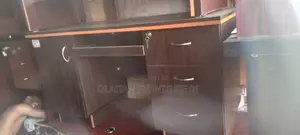 1.4 Executive Office Table
