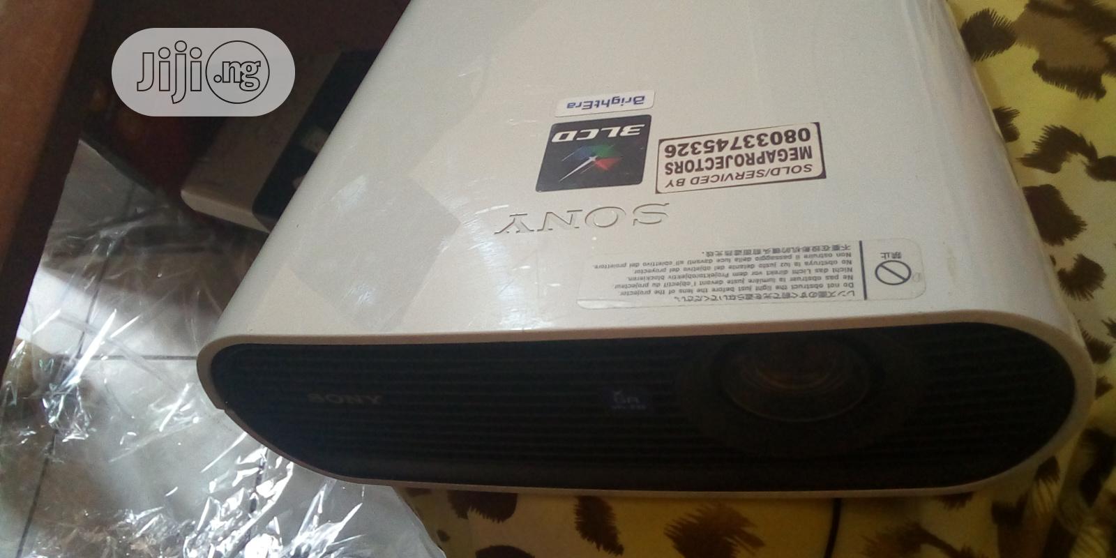 Clean Sony Projector