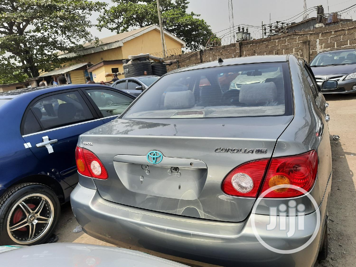 Toyota Corolla LE 2004 Silver