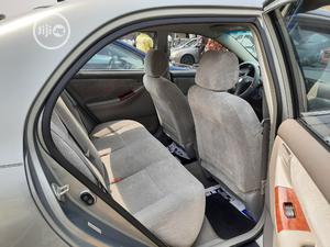 Toyota Corolla LE 2004 Silver