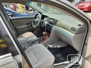 Toyota Corolla LE 2004 Silver