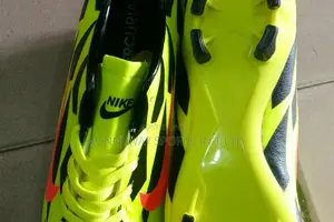 Professional Size 43 Nike Latest Boot