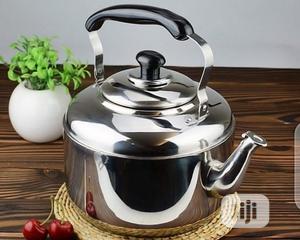 7.5litres Quality Whistling Kettle