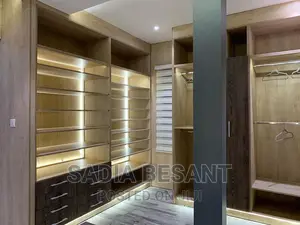 Walk in Closet