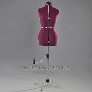 Adjustable Dressform 1