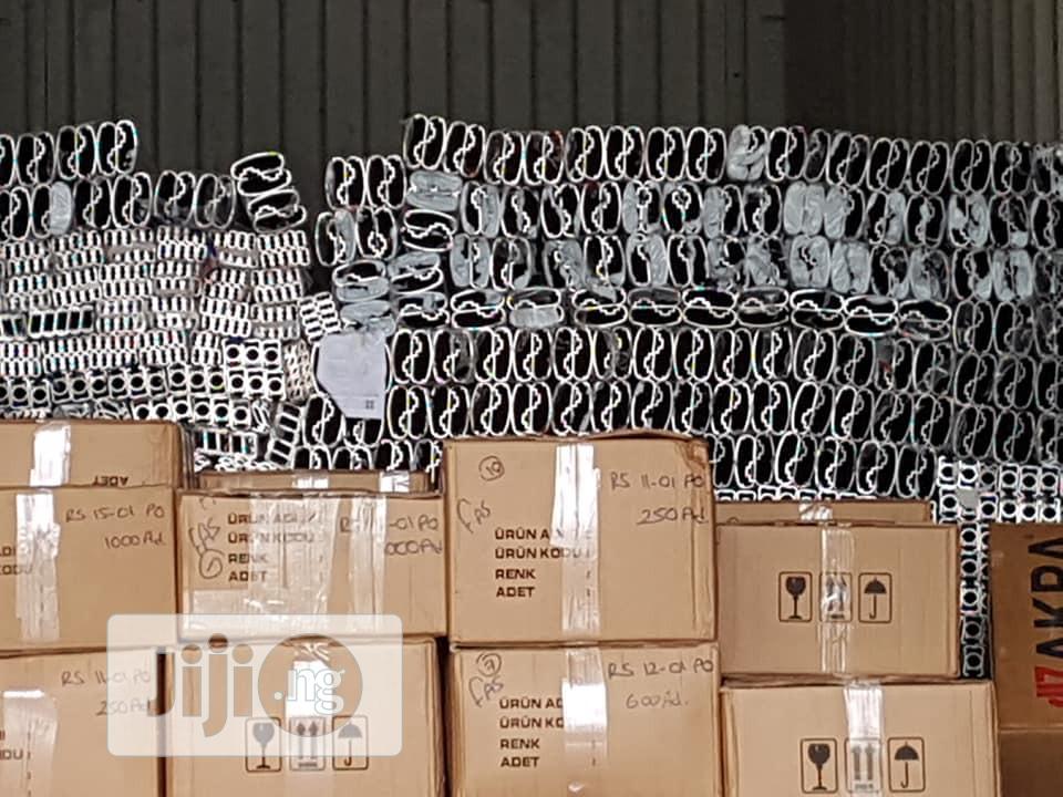 Handrails Pipe And Accessories