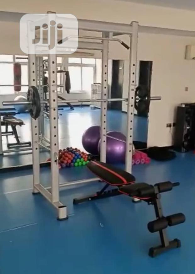 Squat Rack With Adjustable Bench +Olympic Bar +20kg Weight in