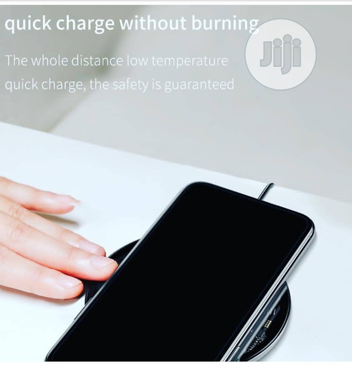 Baseus Qi Wireless Fast Charger