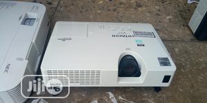 HDMI Hitachi Projector
