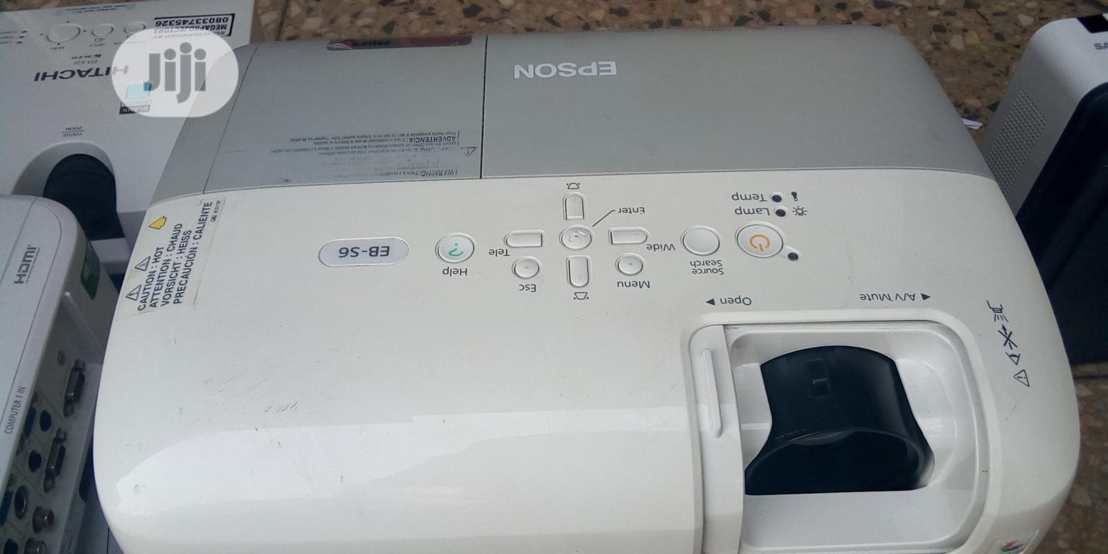 Epson Eb-S6