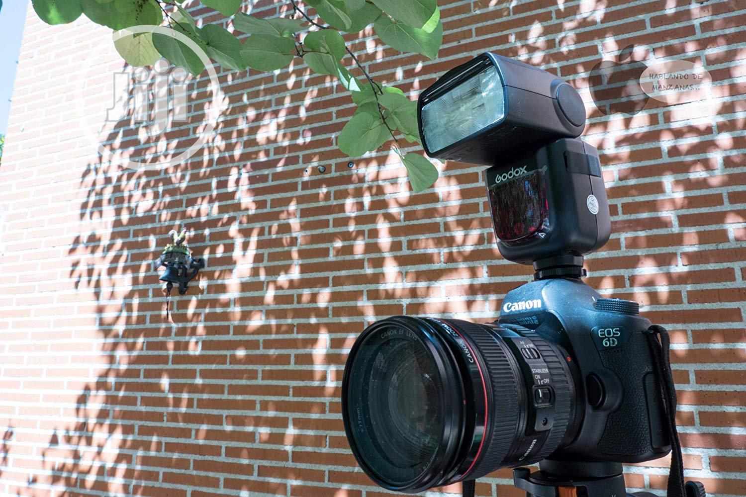 Godox V860ii ( C ) Camera Flash