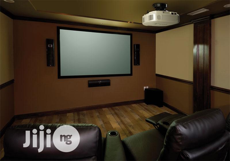 Projector Screens