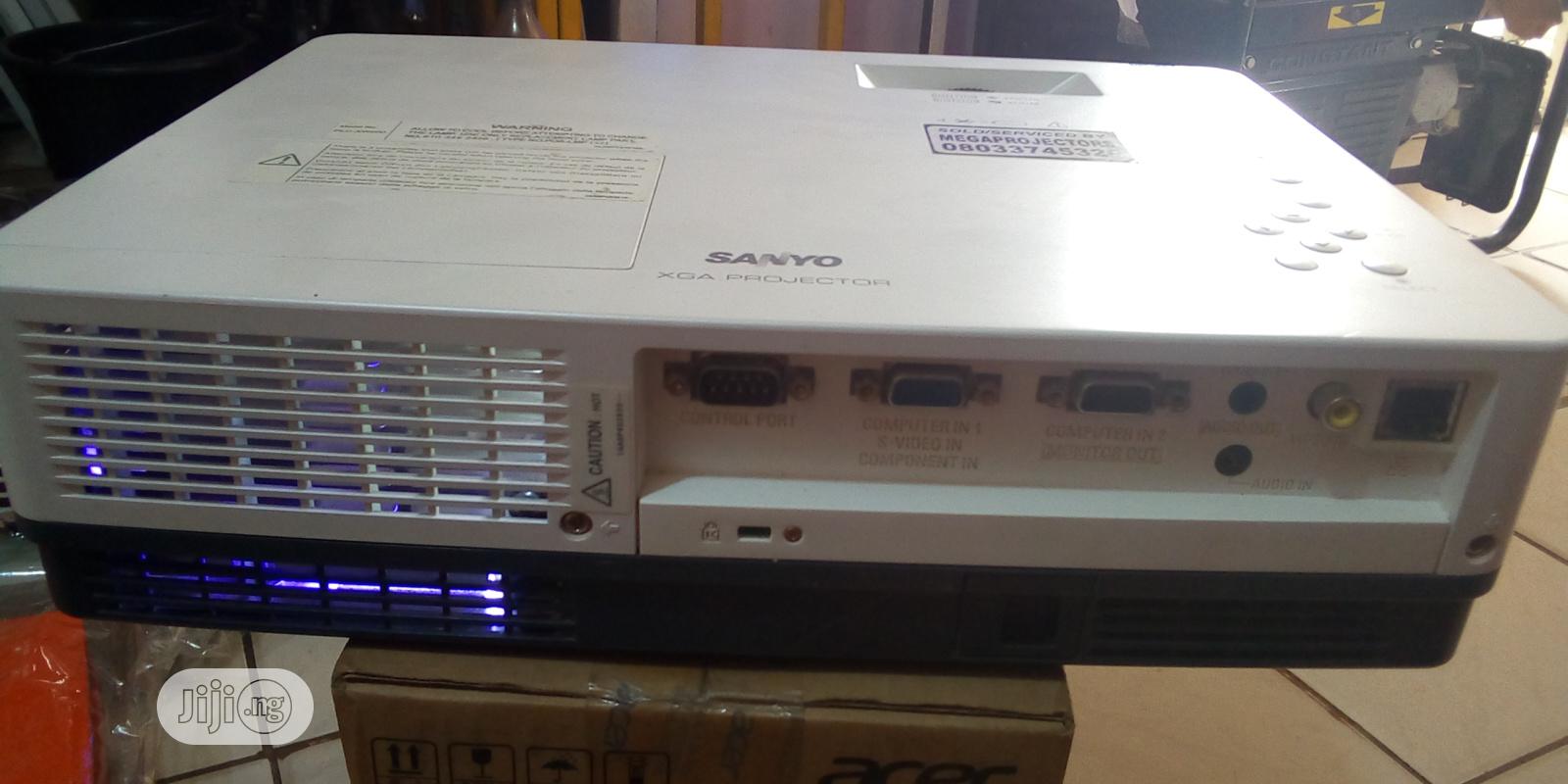 Extremely Clean and Bright Sanyo