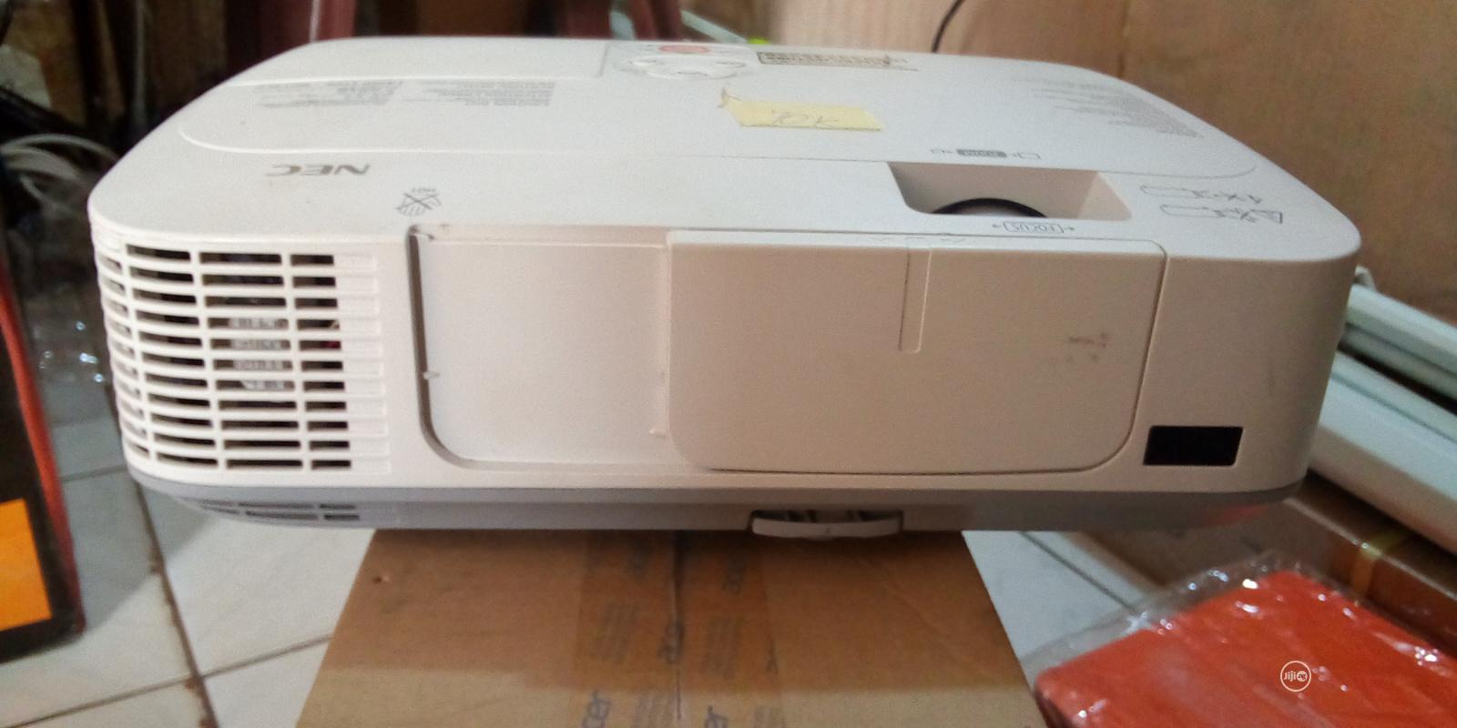 HDMI Projector