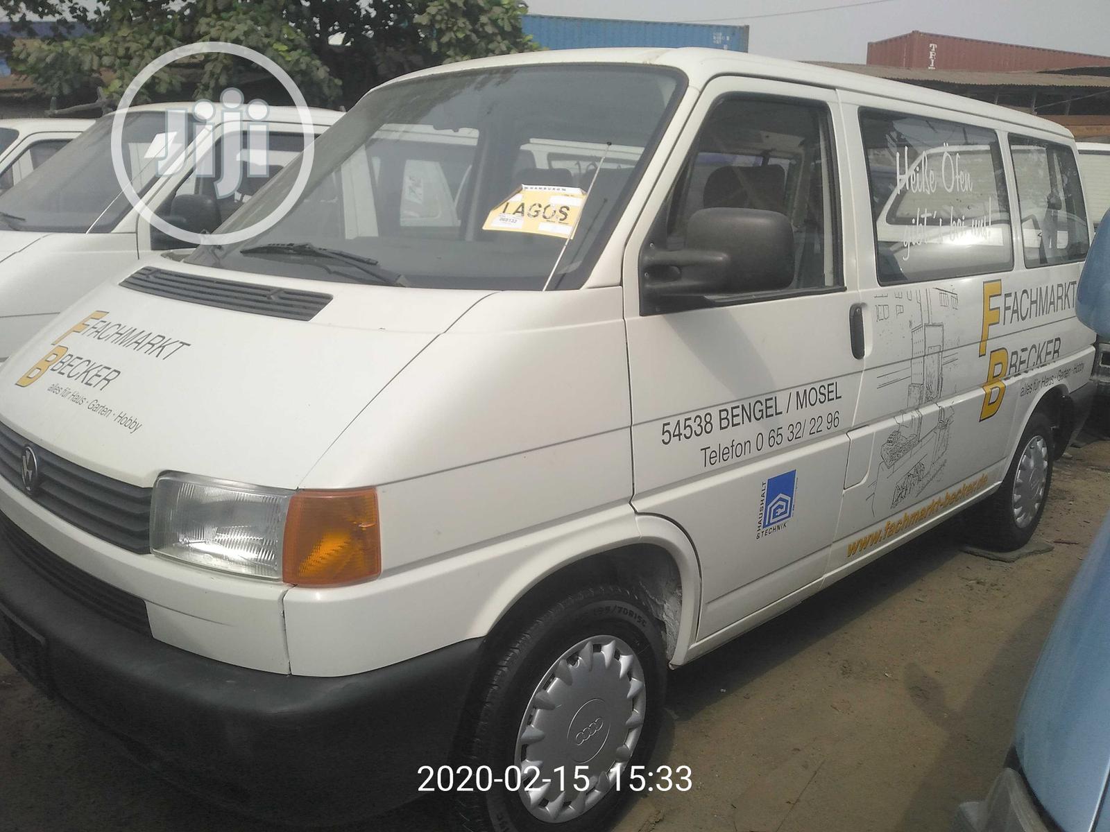 Volkswagen Transporter 1999 White