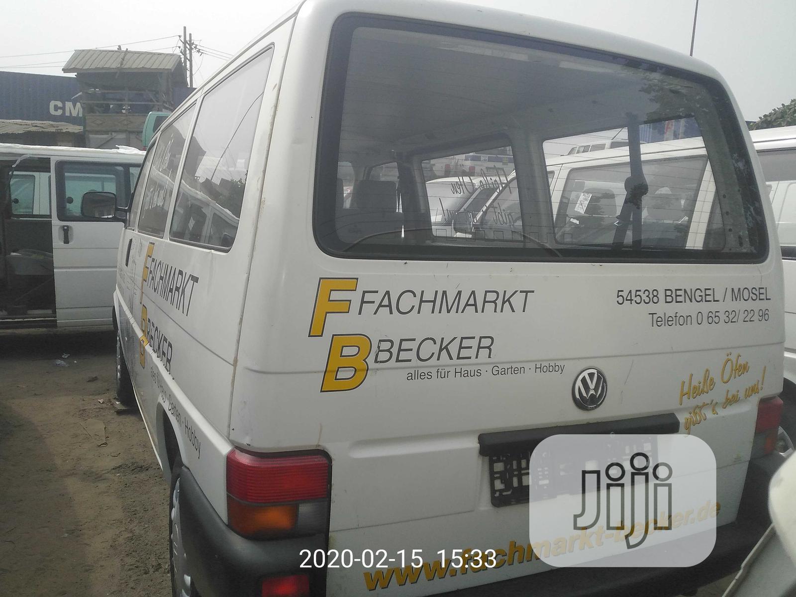 Volkswagen Transporter 1999 White
