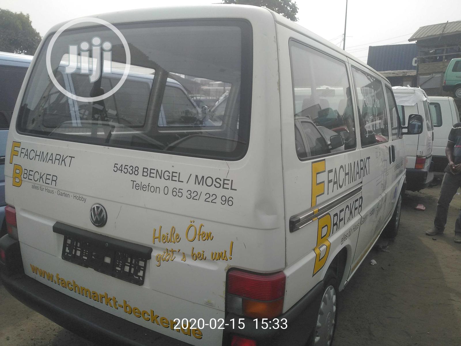Volkswagen Transporter 1999 White