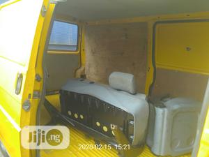 Volkswagen Transporter 2000 Gold