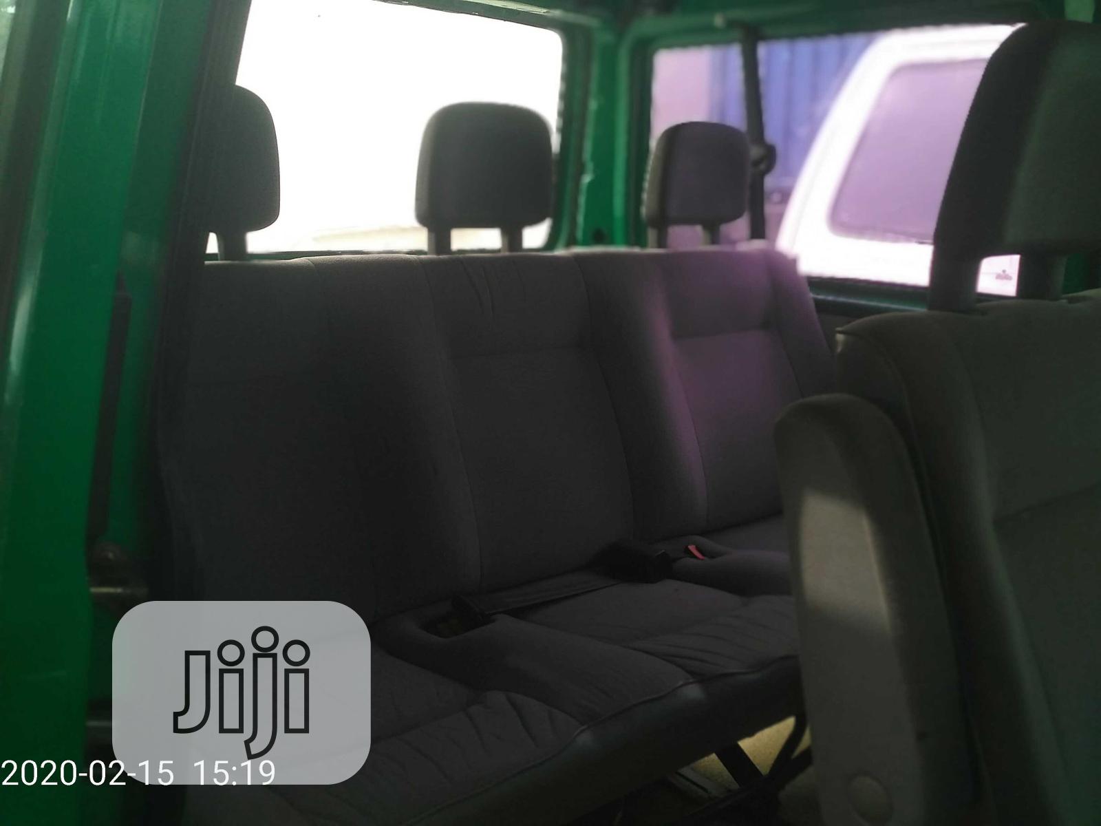 Volkswagen Transporter 1999 Green