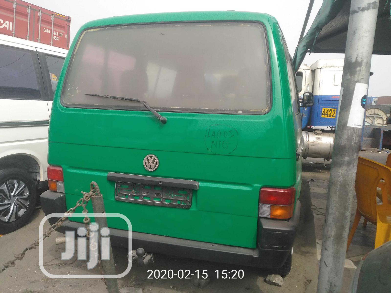 Volkswagen Transporter 1999 Green