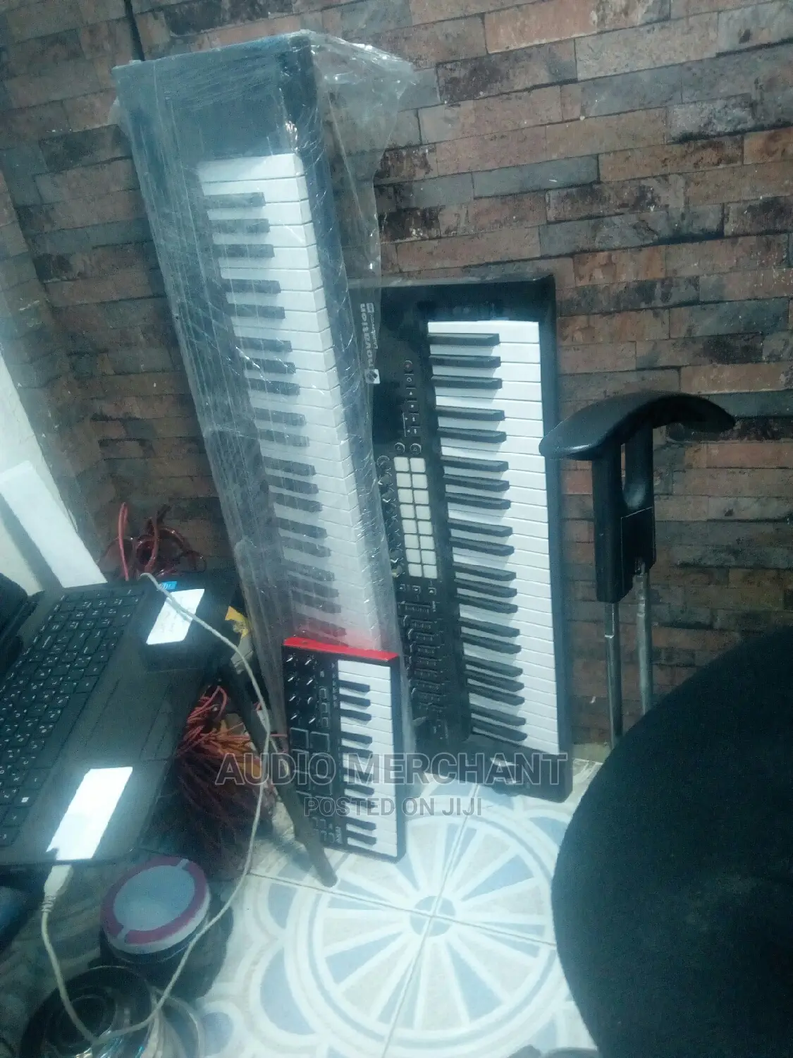 Used Studio Midi Keyboards With Drum Pad