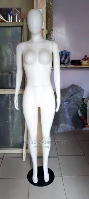 Female White Mannequins