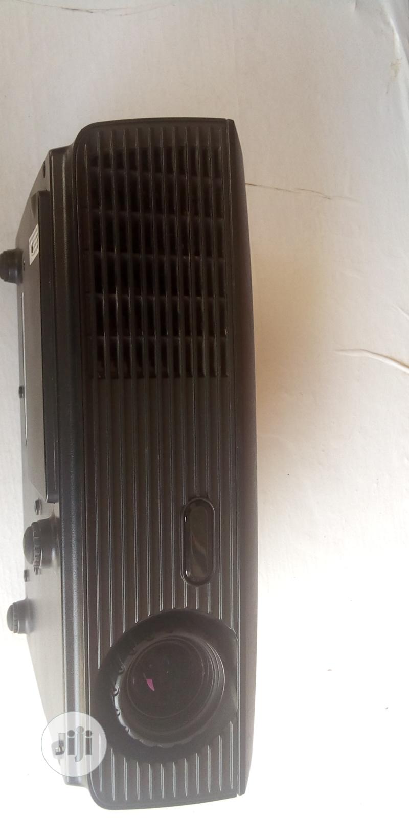 Elegant Projector