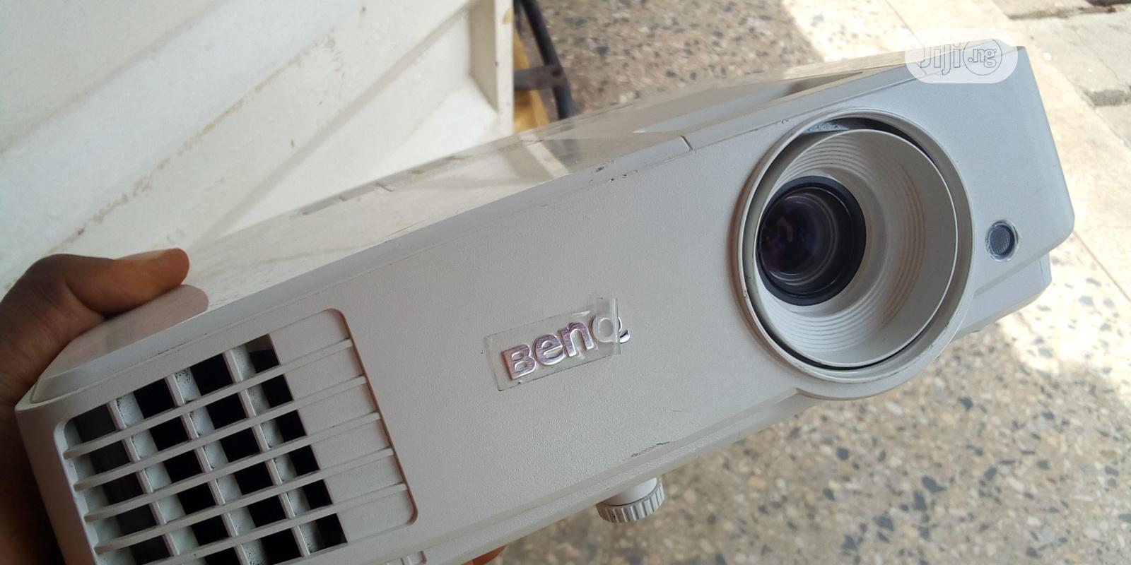 Super Bright Projector