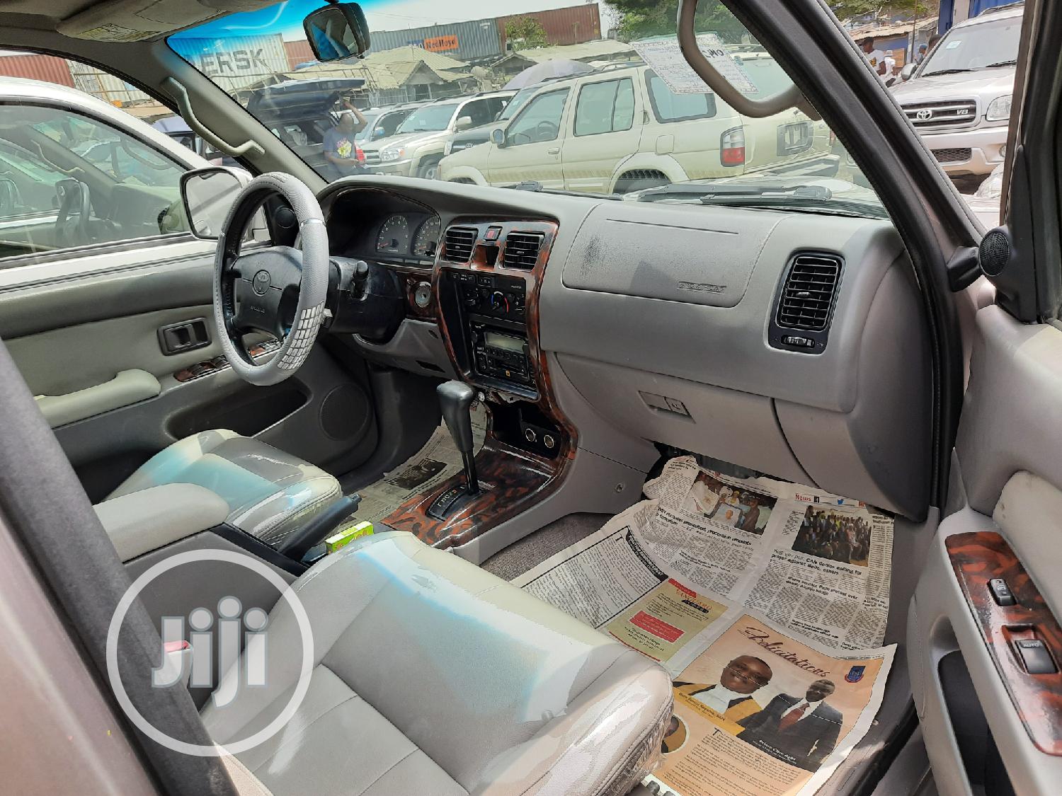 Toyota 4-Runner 2001 Gray