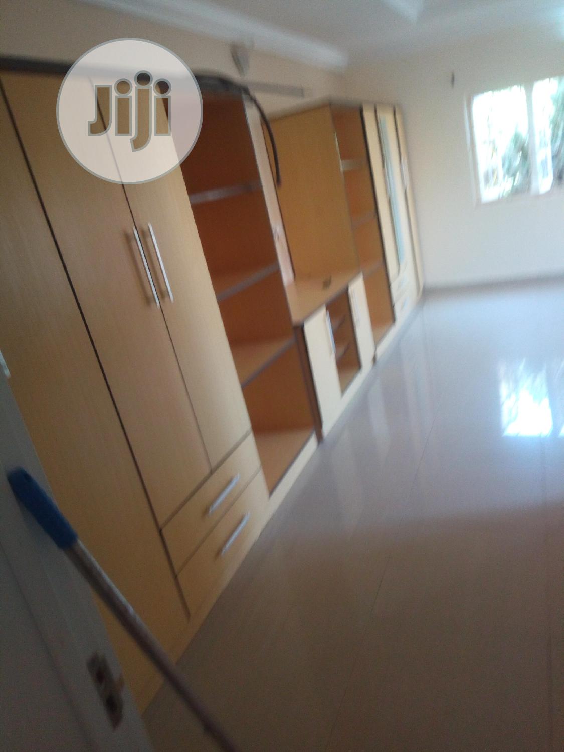 Professional Cleaning and Fumigation Service
