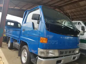 Toyota Dyna 100 2y Blue