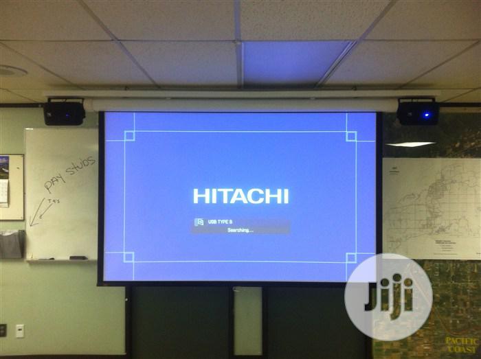 Projector/Screen Set Up for Event