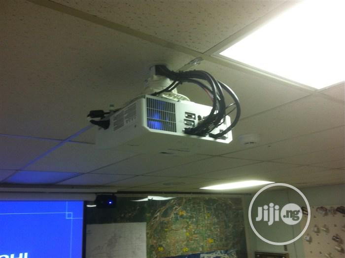Super Installation of Projector