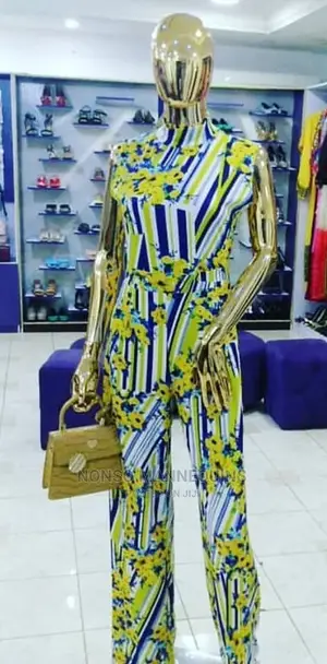GOLD Female Mannequin
