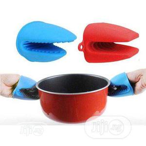 Heat Resistance Silicone Pot Holder 2 in 1
