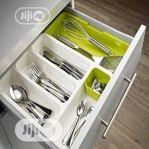 Expandable Cutlery Tray