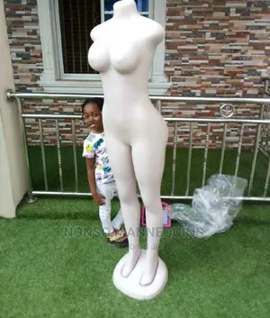 Female Mannequins