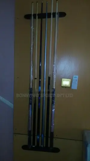 Snooker Sticks With Snooker Hangers