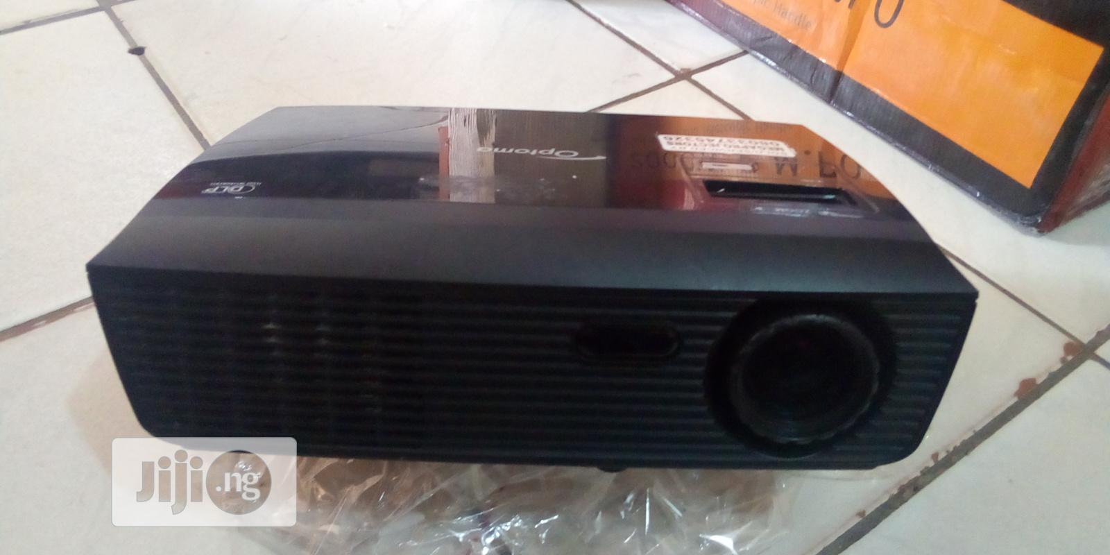 Portable Optoma Projector