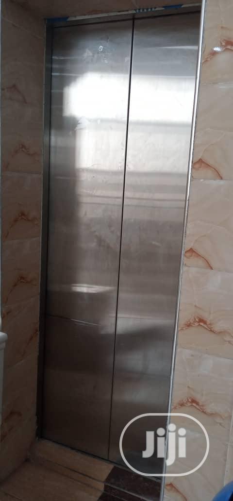 Lift Elevator Door