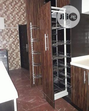 Home Interior's Kitchen Cabinets