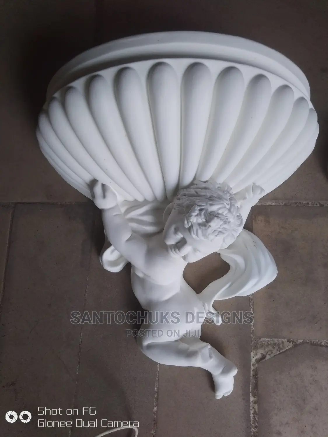Pop Cornice and Ceiling Focus/Medallions